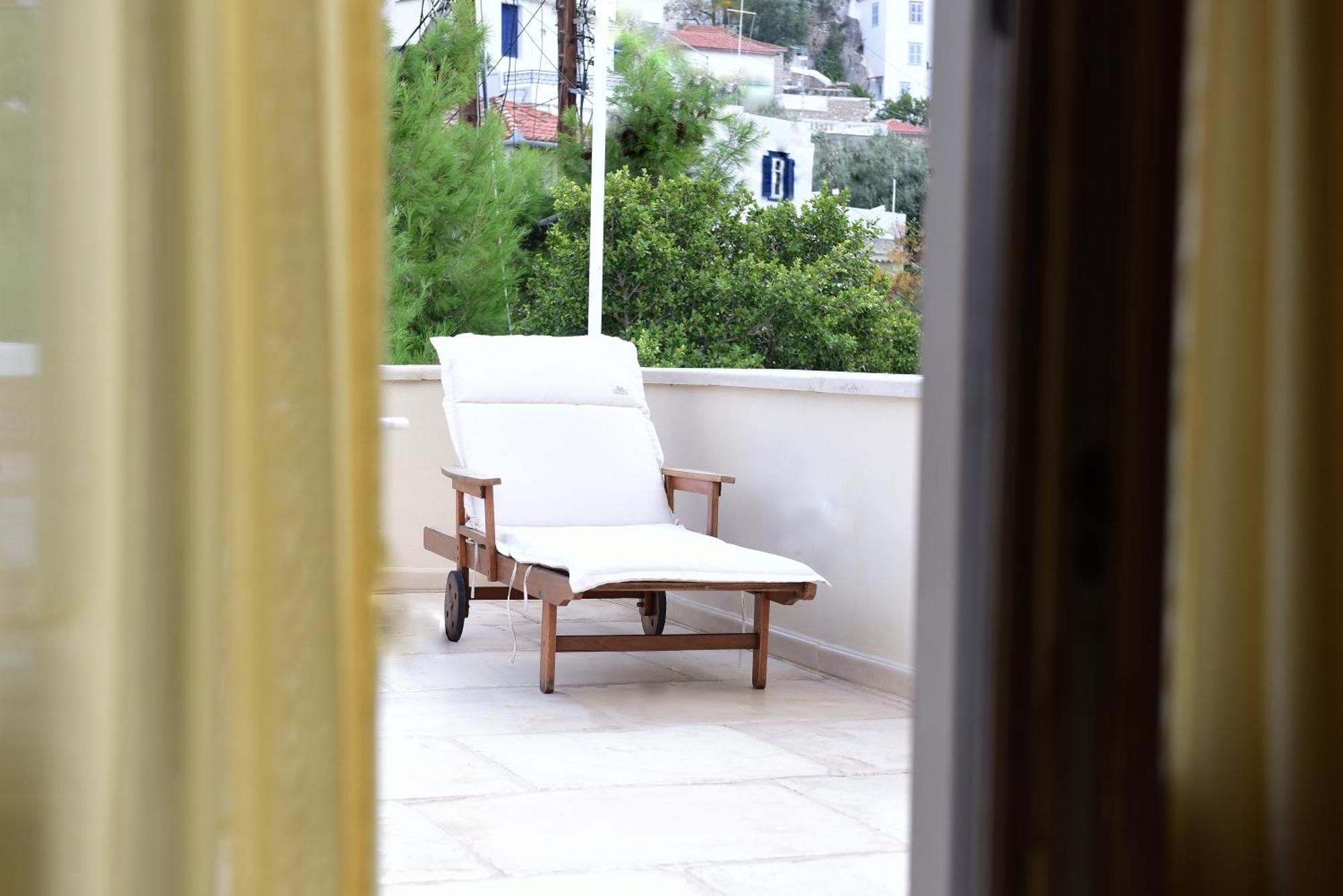 Angelica Traditional Boutique Hotel ไฮดรา ภายนอก รูปภาพ