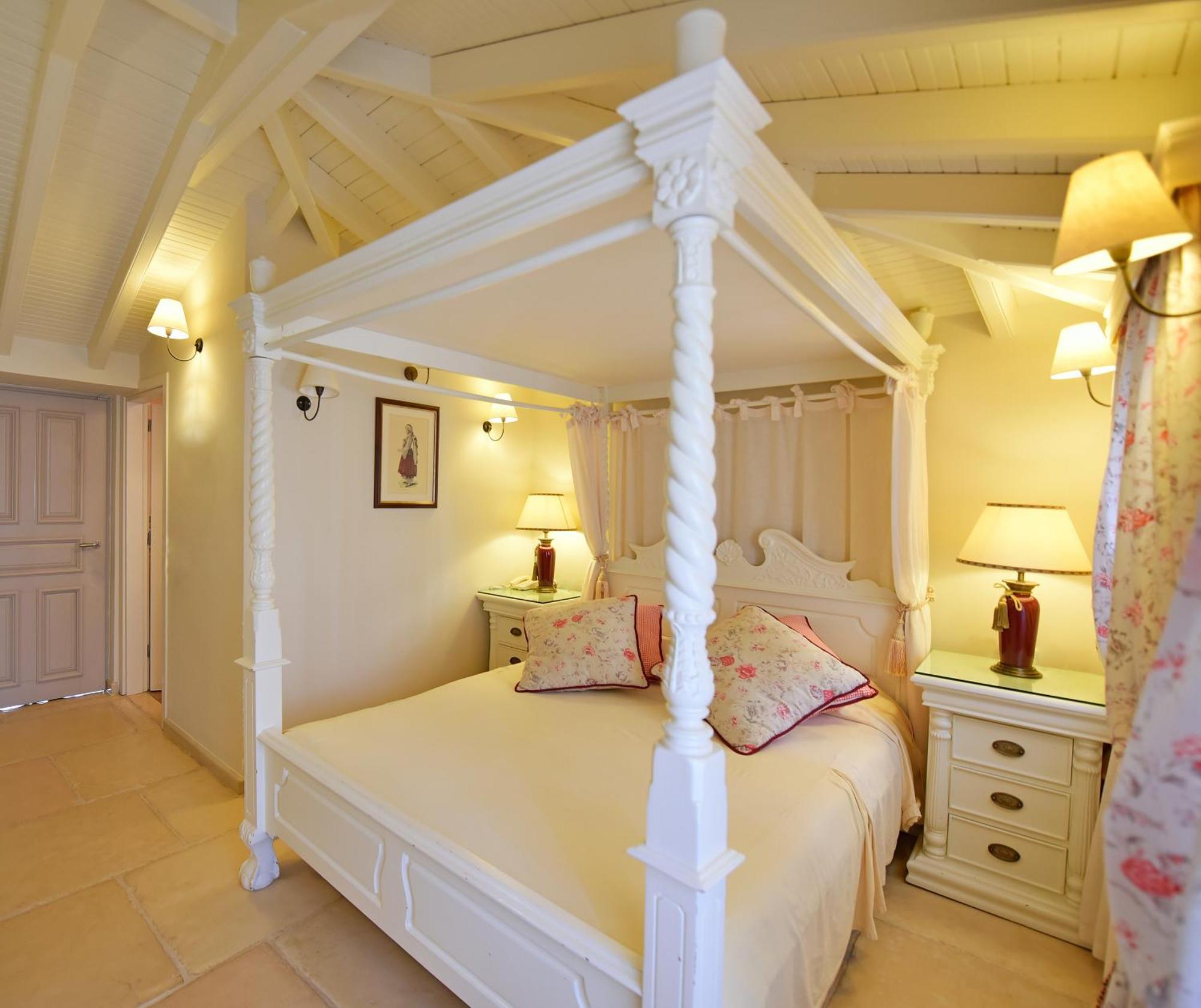 Angelica Traditional Boutique Hotel ไฮดรา ภายนอก รูปภาพ